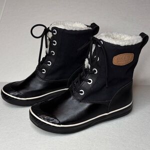Keen Elsa Black Winter Boot, size 7.5.